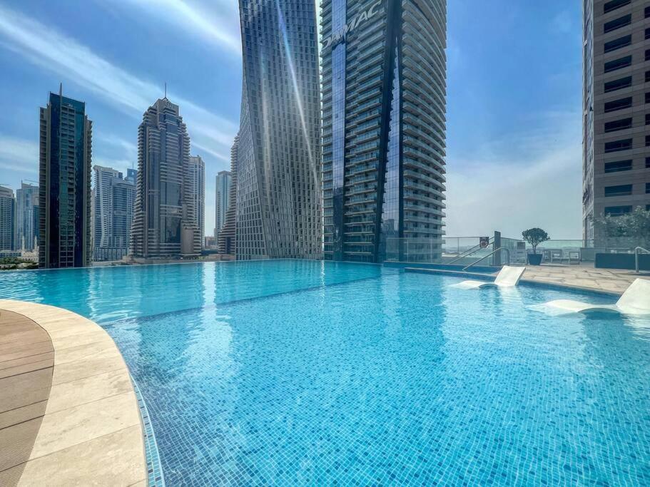 First Class 1br High-end Luxury Living Apartment Dubai