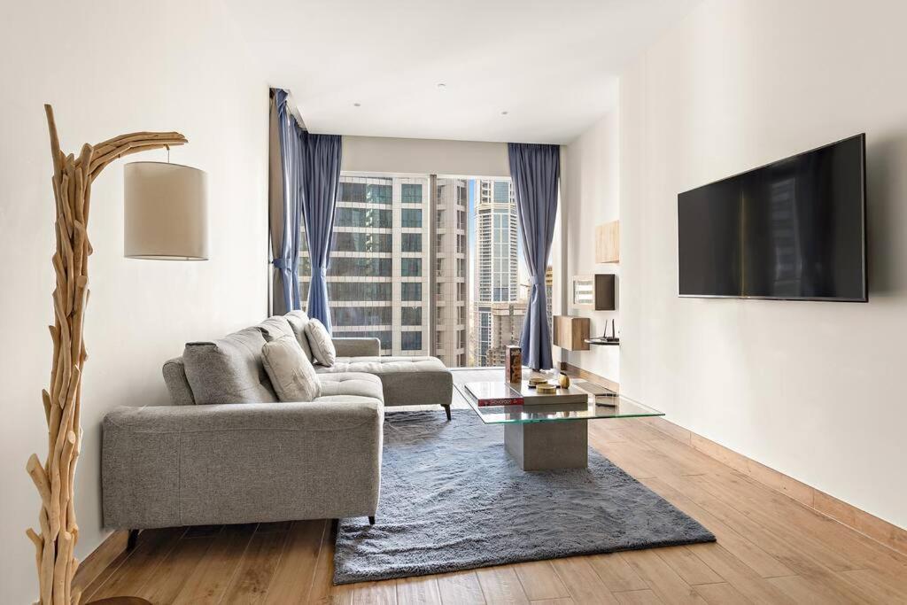 First Class 1br High-end Luxury Living Apartment Dubai